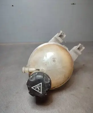 Peugeot 2008 I Coolant expansion tank/reservoir 980077728001