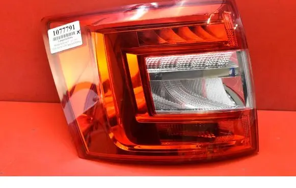 Skoda Octavia Mk3 (5E) Rear/tail lights 5E9945095B