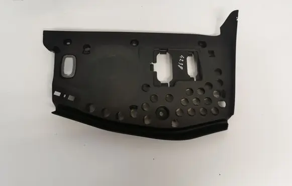 Foot area side trim