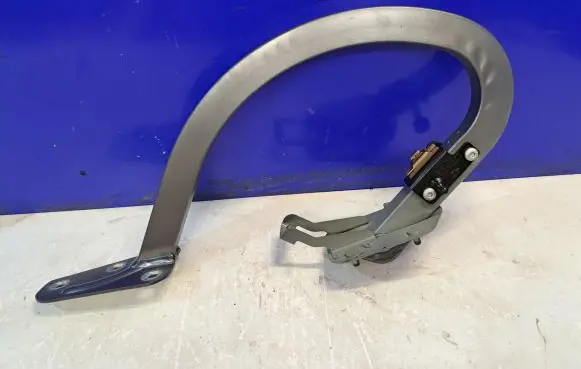 Jaguar XE Tailgate/trunk/boot hinge GX73430B56AD