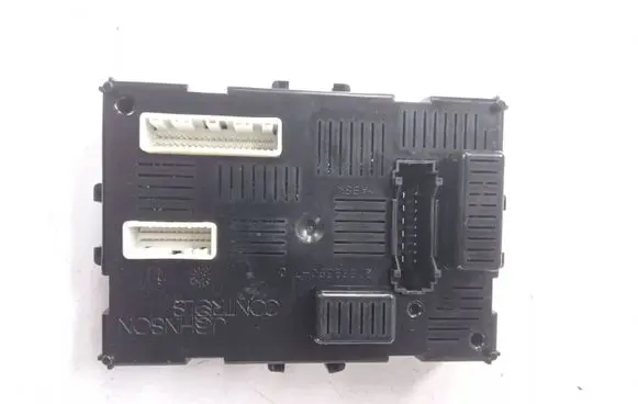 Nissan Note (E11) Comfort/convenience module 284B29U00A