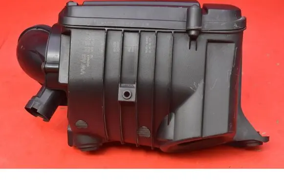Volkswagen Golf V Air filter box 1K0129607AQ