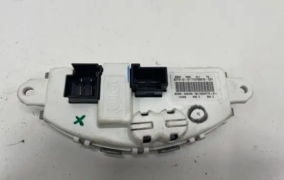 BMW 3 F30 F35 F31 Heater blower fan relay 9276112