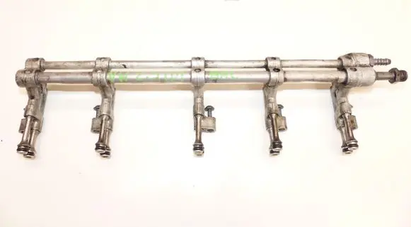Fuel main line pipe