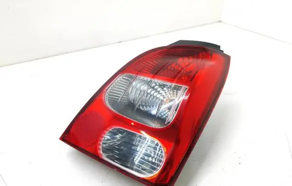 Renault Twingo II Rear/tail lights 8200387889 2VA965454