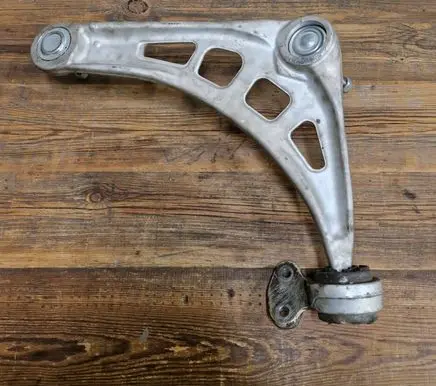 BMW 3 E46 Front control arm 8697608