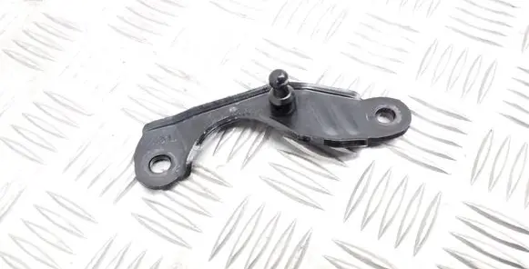 Audi Q3 8U Shock absorber/damper mounting bracket 8U0827603A