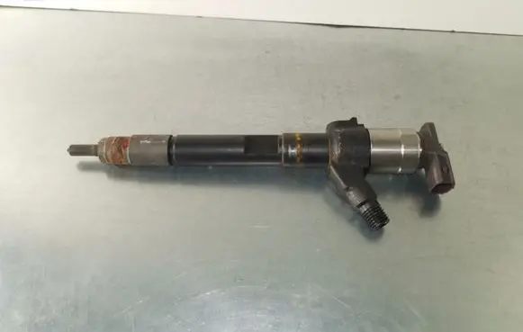 Mitsubishi ASX Fuel injector 1465A323