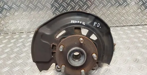 Toyota Prius+ (ZVW40) Front wheel hub