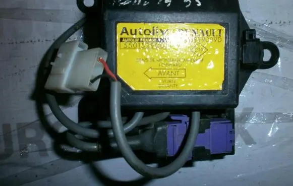 Renault 19 Airbag control unit/module 7700839009D 550152900