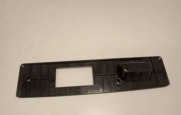 Mercedes-Benz CLK A209 C209 Tailgate/boot lid lock trim A2037580002