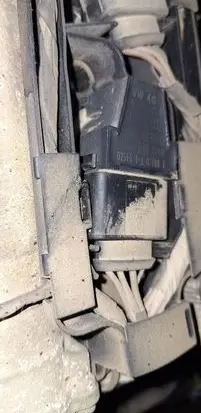 High voltage ignition coil