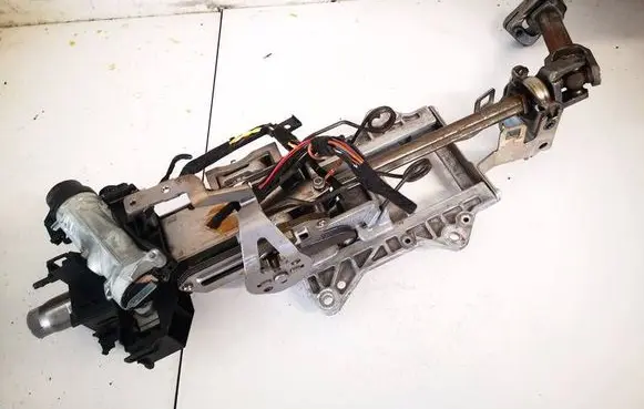 Mitsubishi Lancer X Steering wheel axle 8j2419502f