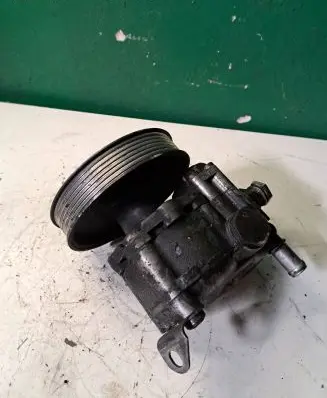 BMW 5 E60 E61 Power steering pump 7802522
