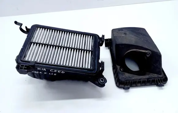 KIA Ceed Air filter box 28110M6900