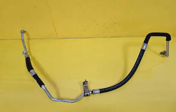 Mazda 5 Air conditioning (A/C) pipe/hose 