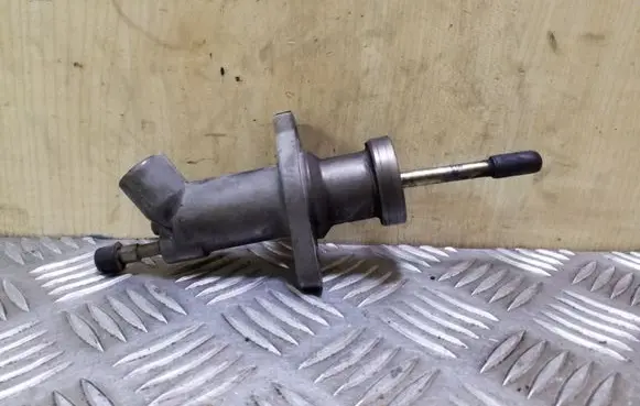BMW X3 E83 Clutch slave cylinder FTE6740