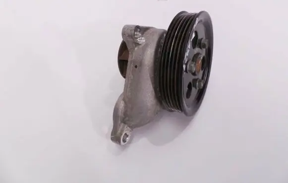 Hyundai i30 Water pump