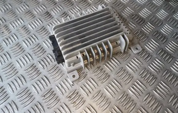 Infiniti FX Sound amplifier 28060CG000