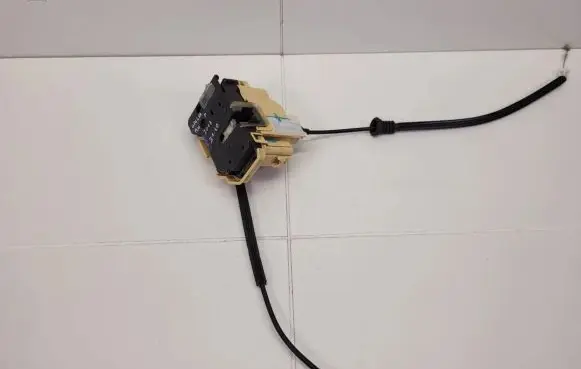 Alfa Romeo Giulia Rear door lock 50536541