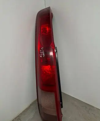 Nissan X-Trail T30 Rear/tail lights