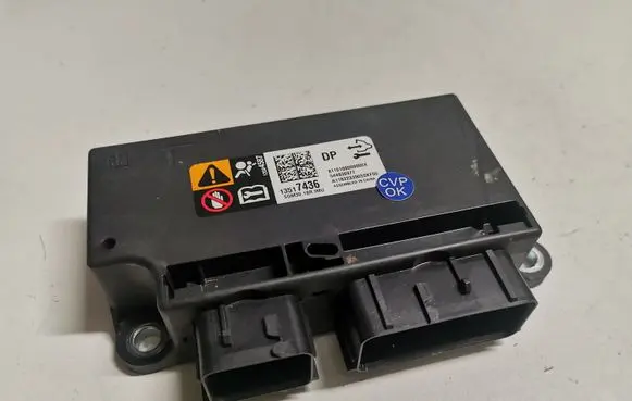 Buick Encore I Airbag control unit/module 13517436