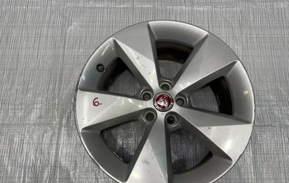Jaguar E-Pace R16 alloy rim J9C31007CA