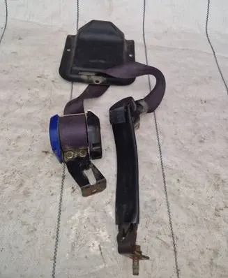 Hyundai Galloper Rear seatbelt E2044006