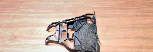 Mercedes-Benz ML W164 Bumper support mounting bracket corner A1648850114