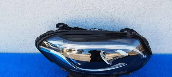 Mercedes-Benz B W246 W242 Headlight/headlamp A2469067001