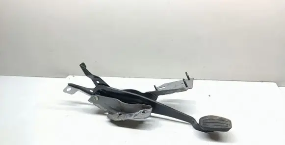 Peugeot 308 Brake pedal 84PE4L0286853