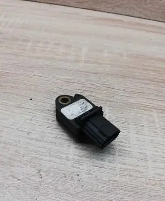 Toyota Yaris Airbag deployment crash/impact sensor 898310H010