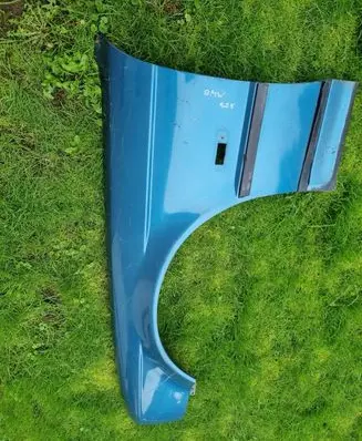 BMW 5 E34 Fender