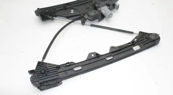 Peugeot 2008 II Front door window regulator with motor 9828130780