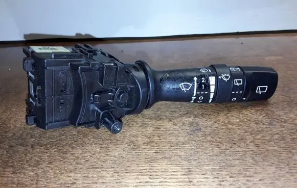KIA Rio Wiper control stalk 202008908