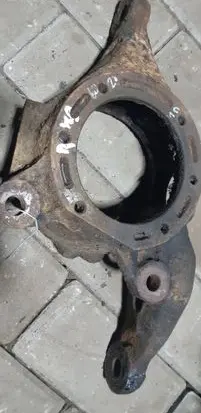 Nissan Patrol 60 Front wheel hub