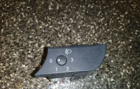Audi A4 S4 B7 8E 8H Headlight level height control switch 8E1919094
