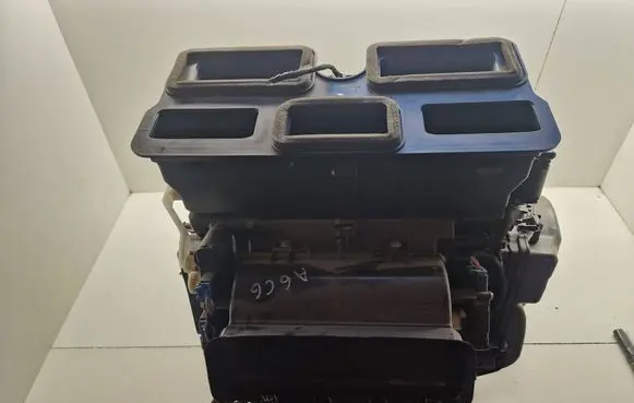 Audi A6 S6 C6 4F Interior heater climate box assembly 4F0858431A