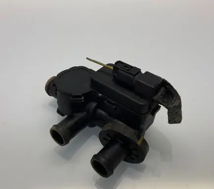 Mercedes-Benz S W221 Coolant heater control valve A2308300084 2308300084