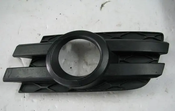 Mercedes-Benz GL X164 Front fog light trim/grill A1648851123