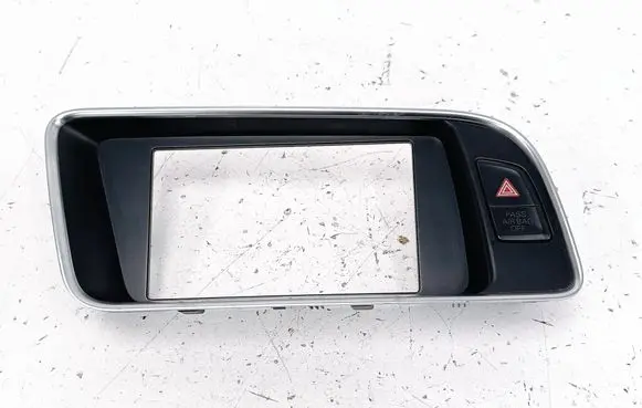 Audi Q5 SQ5 Radio/GPS head unit trim 8R1857186P 8R1857186