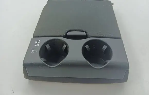 Opel Insignia A Rear seat armrest 