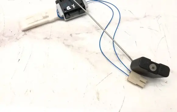 Audi Q7 4L Fuel level sensor A2C53110637 00497