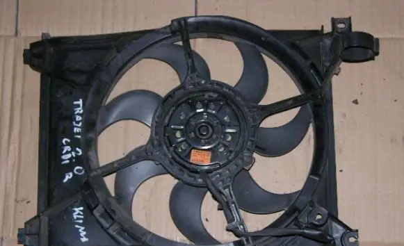 Hyundai Trajet Air conditioning (A/C) fan (condenser) 
