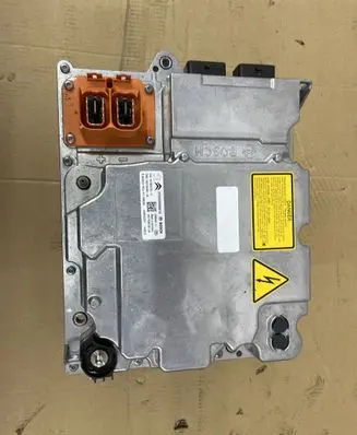 Voltage converter inverter