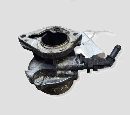 Nissan Qashqai Vacuum pump