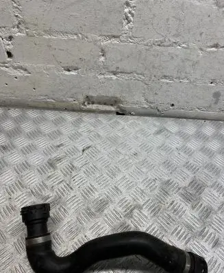 BMW X5 E70 Coolant pipe/hose 7811857