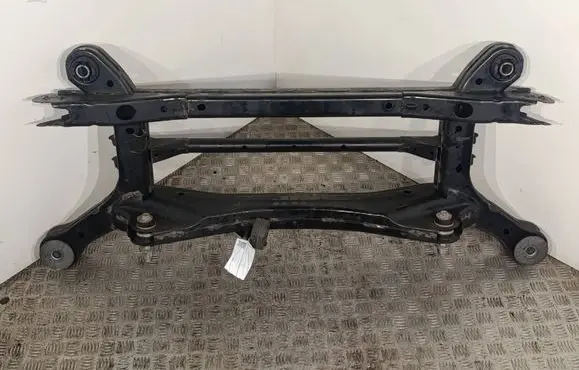 Chrysler Pacifica Rear subframe 1671864 68261559AG 20177455020