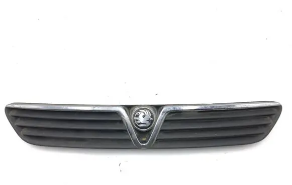 Opel Astra G Front bumper upper radiator grill 90587101 90590991