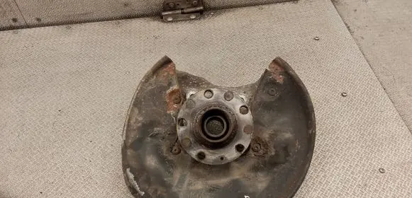 Audi A6 S6 C6 4F Rear wheel hub spindle/knuckle 
